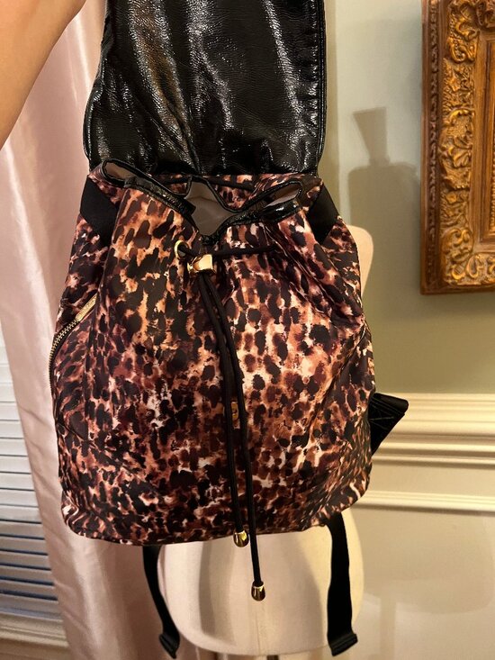 EUC LeSportsac Signature Dani Leopard Print Nylon Backpack main image 6